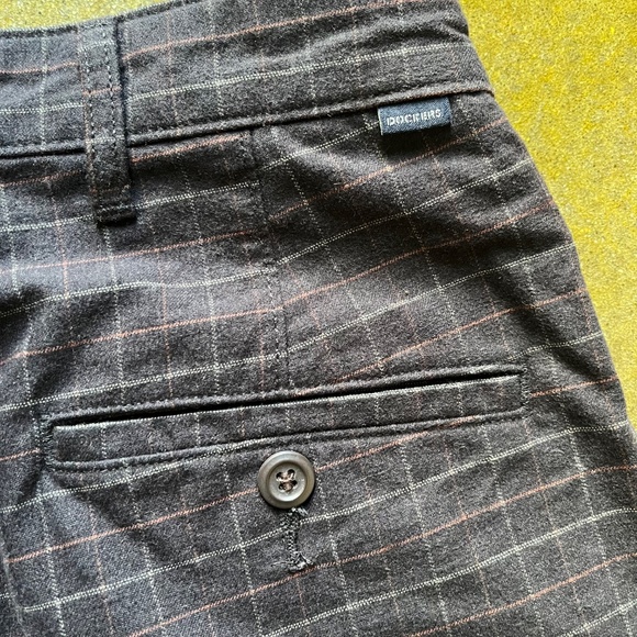 Dockers Original Khaki Pleated High Wide Fit Trousers Pants Black Bean Plaid 26 - Picture 8 of 11